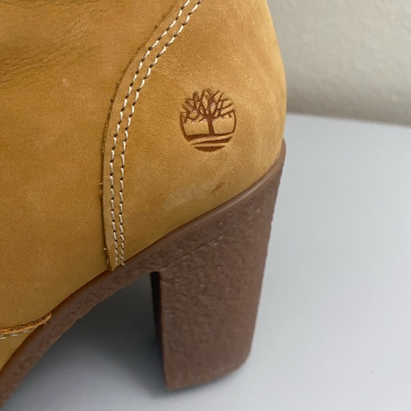NWT authentic Timberland women’s boots gorgeous shoes genuine leather. - Picture 7 of 10